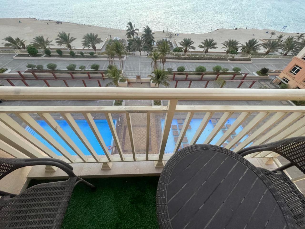 امواج الشاطئ عوائل فقط Amwaj View