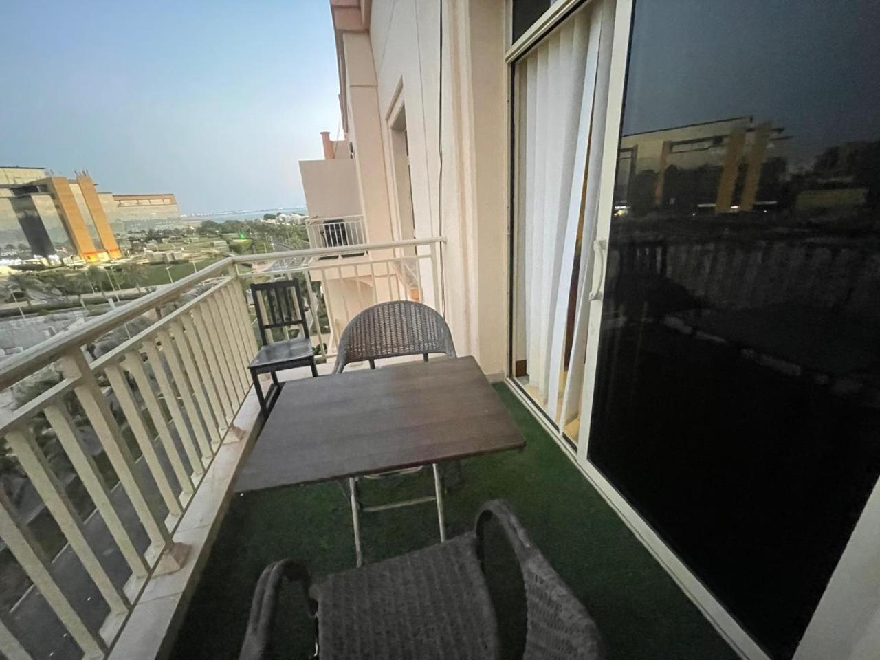 امواج الشاطئ عوائل فقط Amwaj View *